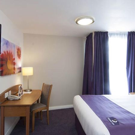 HOTEL PREMIER INN BURTON ON TRENT EAST BURTON UPON TRENT 3